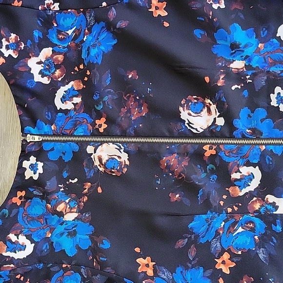 Yumi Kim black and blue floral dress size small - Picture 4 of 10